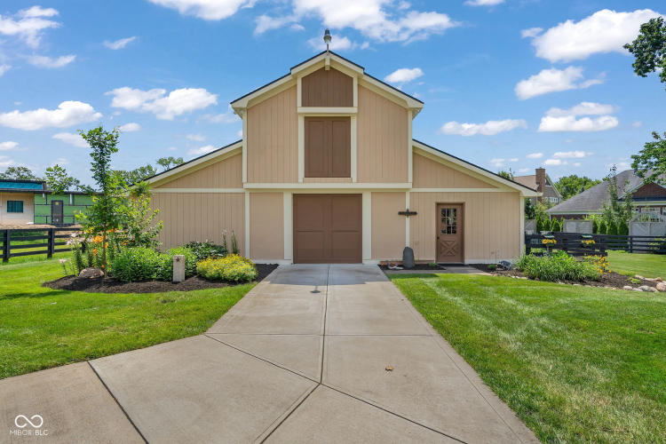 Listing Image 90