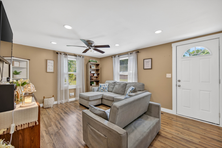 Listing Image 22
