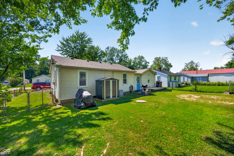 Listing Image 44