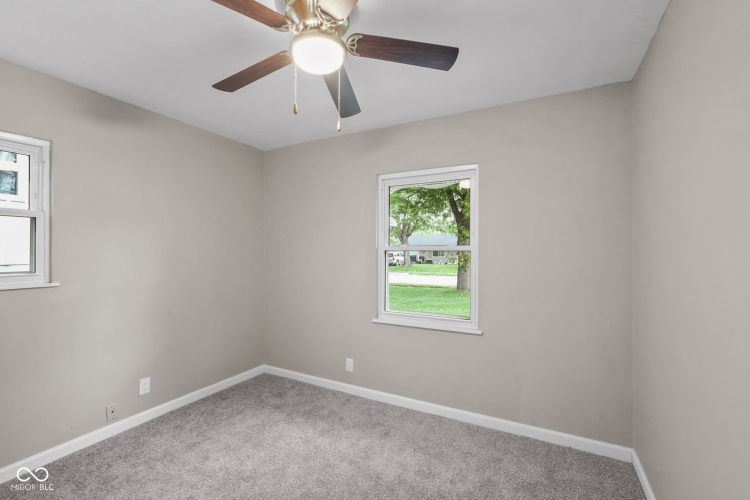 Listing Image 28