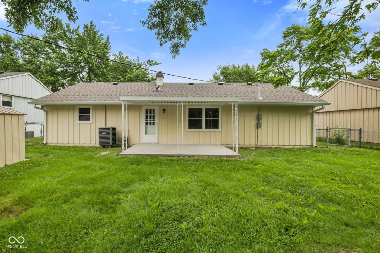 Listing Image 5