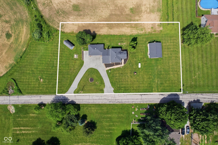 Listing Image 28