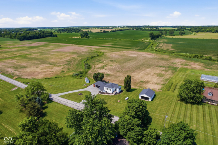 Listing Image 32
