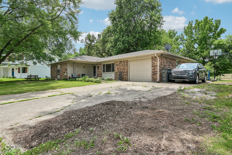 Listing Image 32