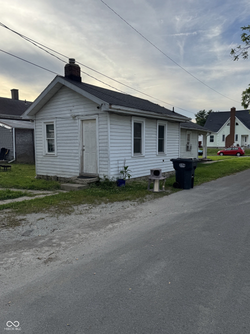 Listing Image 3