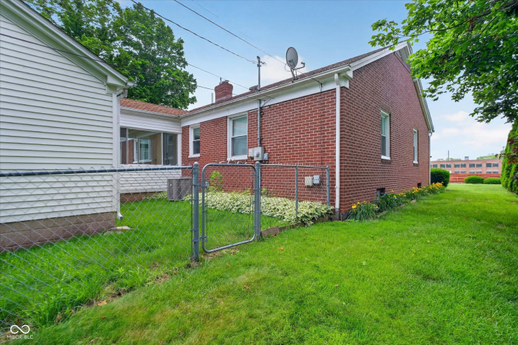 Listing Image 37