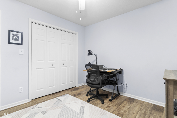 Listing Image 23