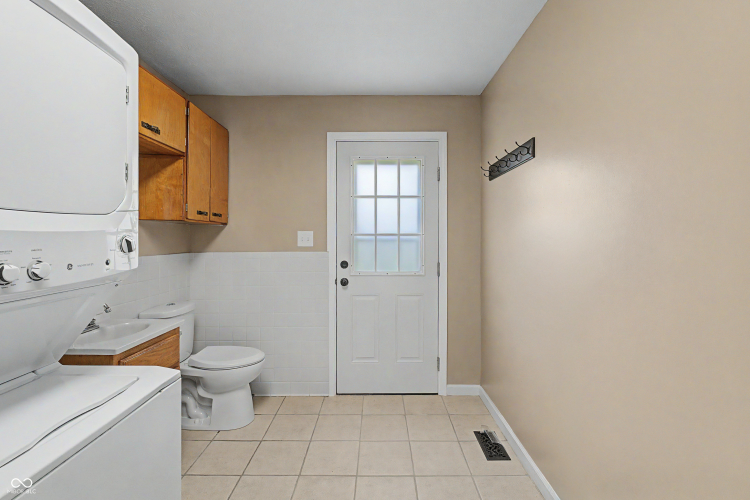 Listing Image 27