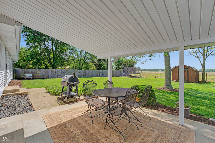 Listing Image 73
