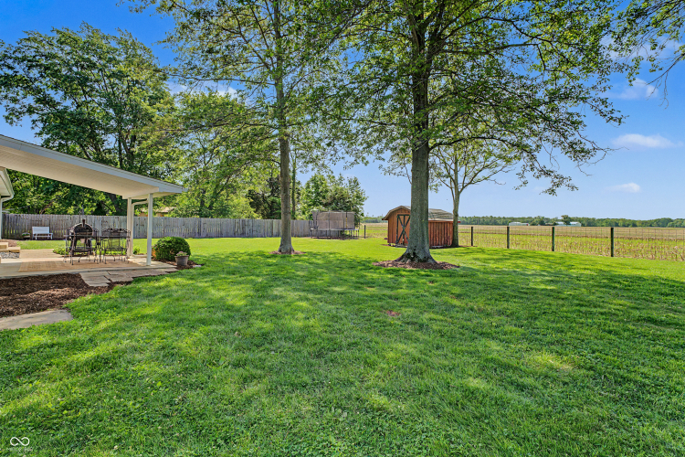 Listing Image 76