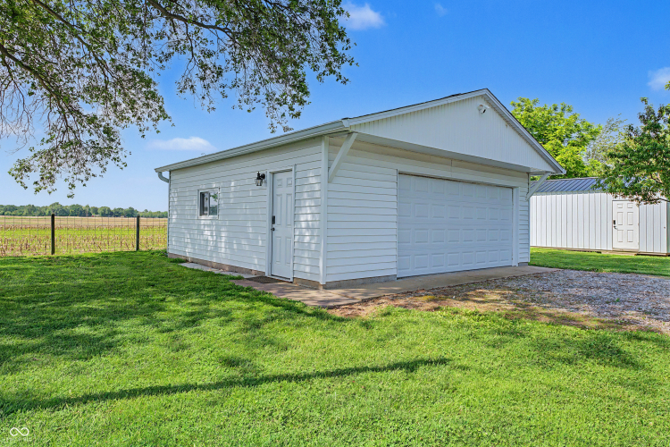 Listing Image 80