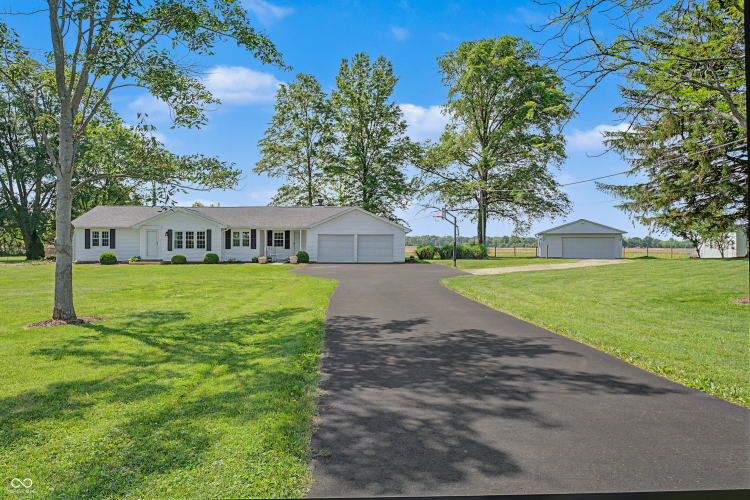 Listing Image 84