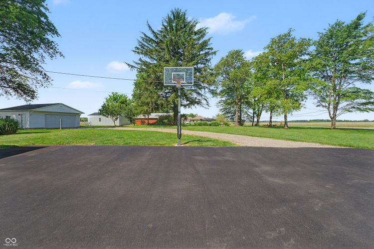 Listing Image 90