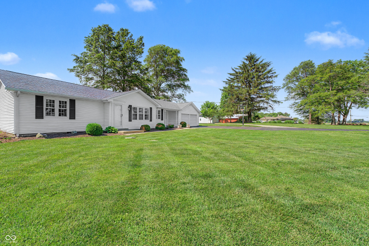 Listing Image 91