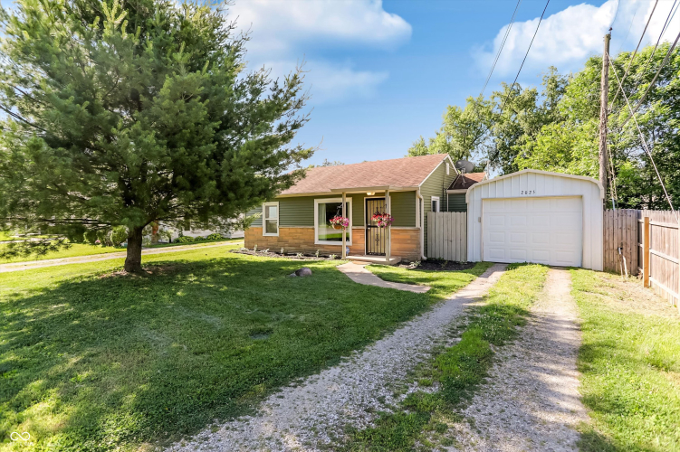 Listing Image 24