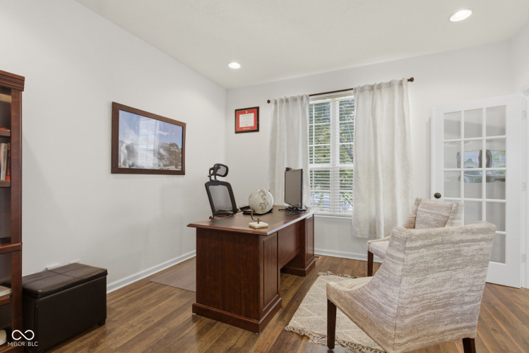 Listing Image 14