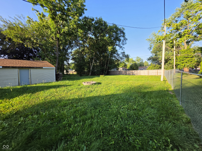 Listing Image 8