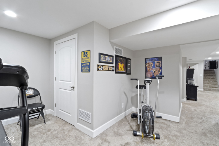 Listing Image 42