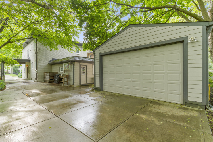 Listing Image 45