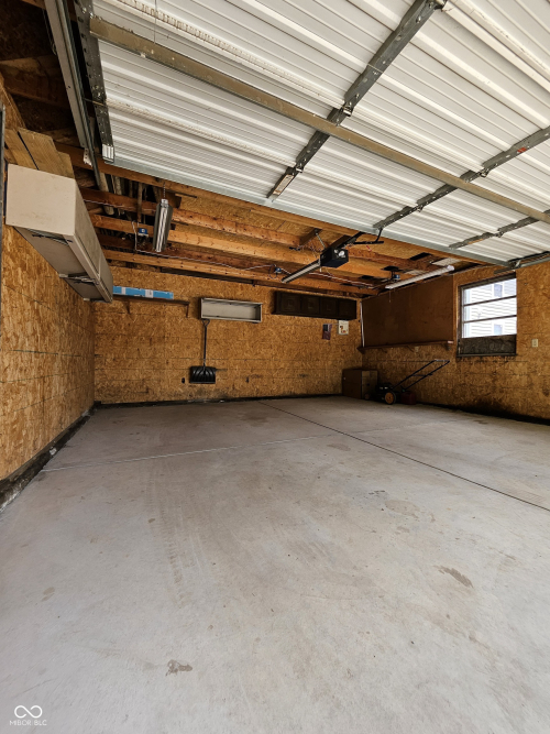 Listing Image 41