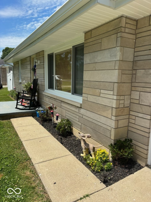 Listing Image 20