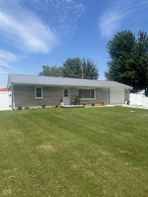 Listing Image 4