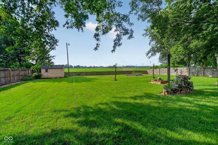 Listing Image 23