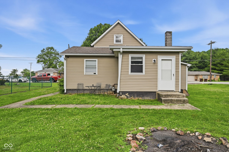 Listing Image 20