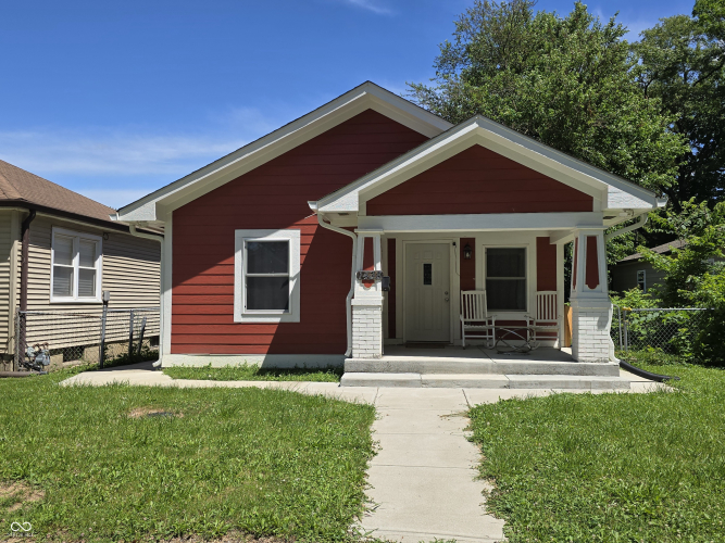 Listing Image 4