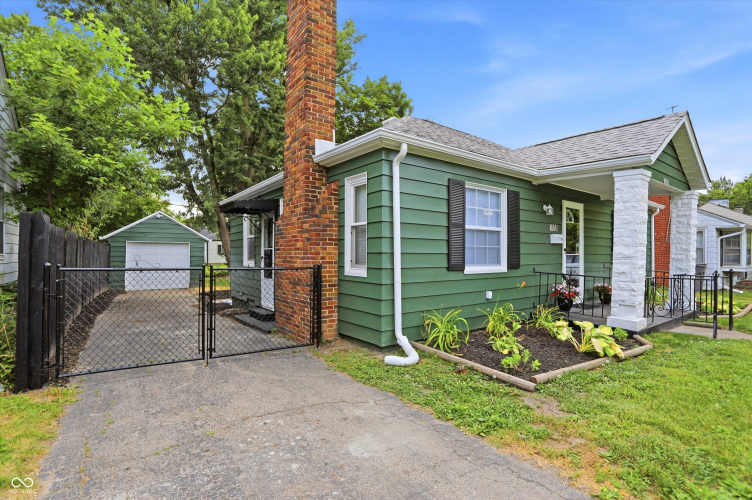 Listing Image 52