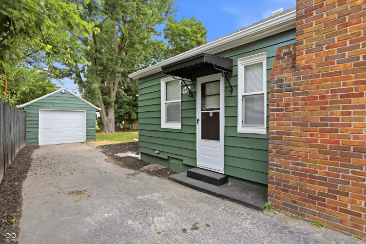 Listing Image 53