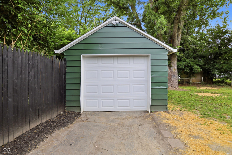 Listing Image 54