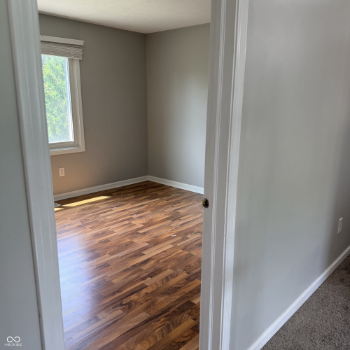 Listing Image 27