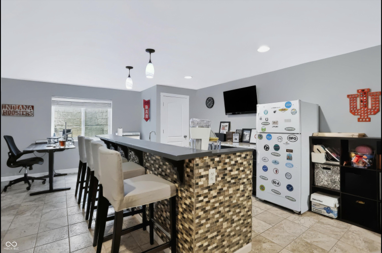 Listing Image 54