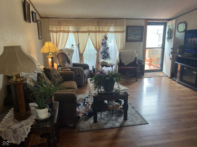 Listing Image 27