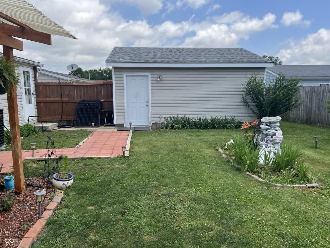 Listing Image 8