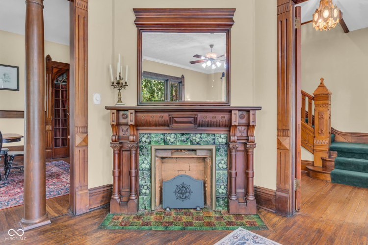 Listing Image 14