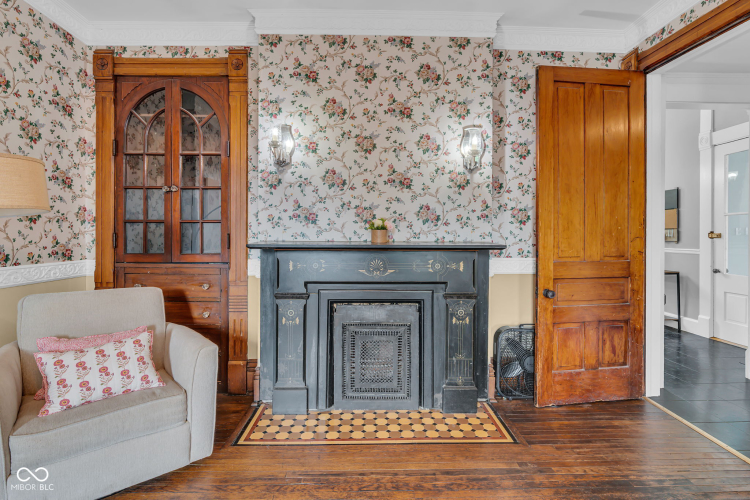Listing Image 21