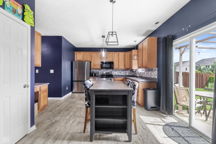 Listing Image 9