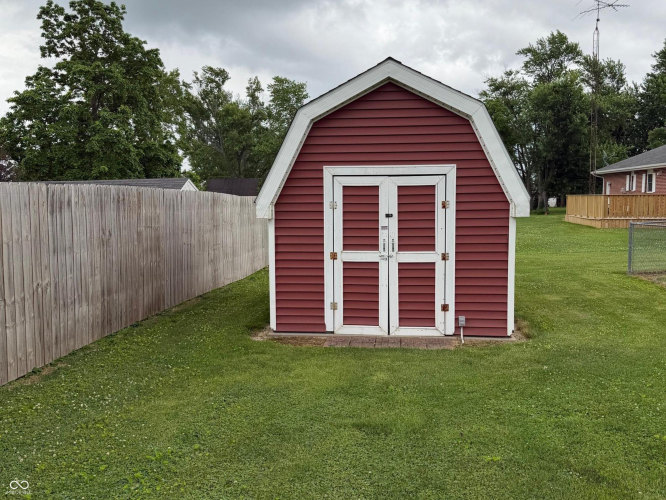 Listing Image 12