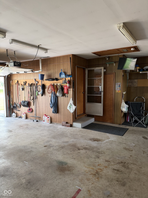 Listing Image 50