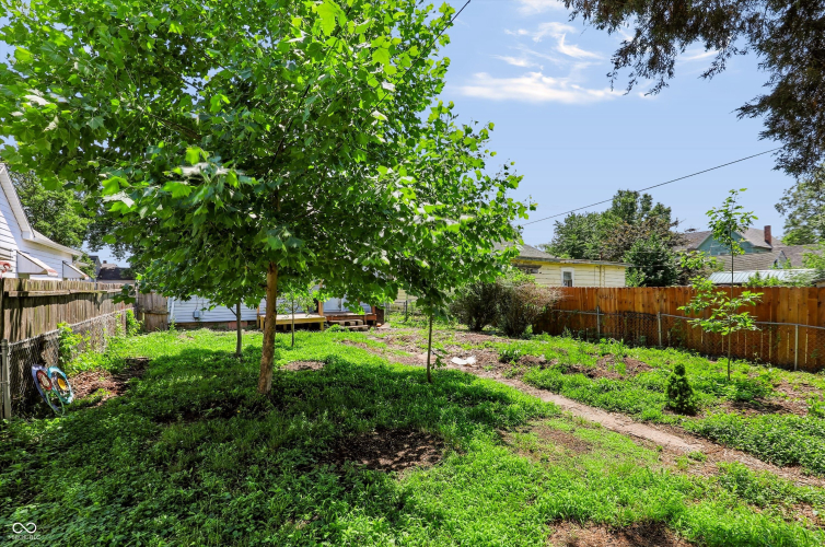 Listing Image 14
