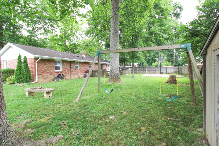 Listing Image 16