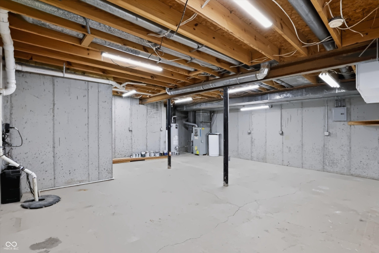 Listing Image 42