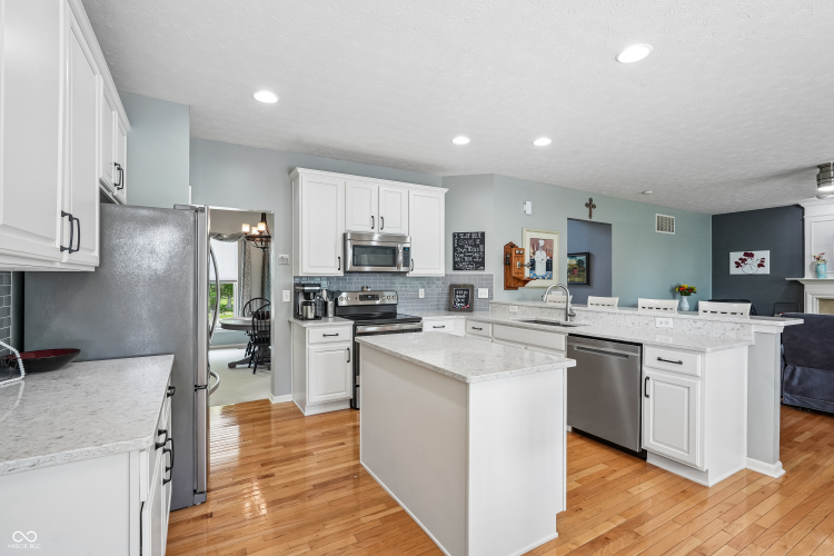 Listing Image 22