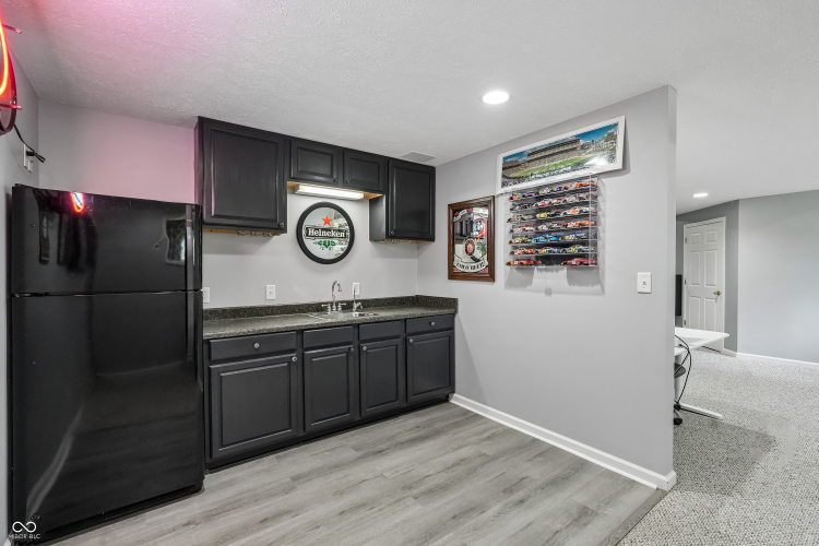 Listing Image 33