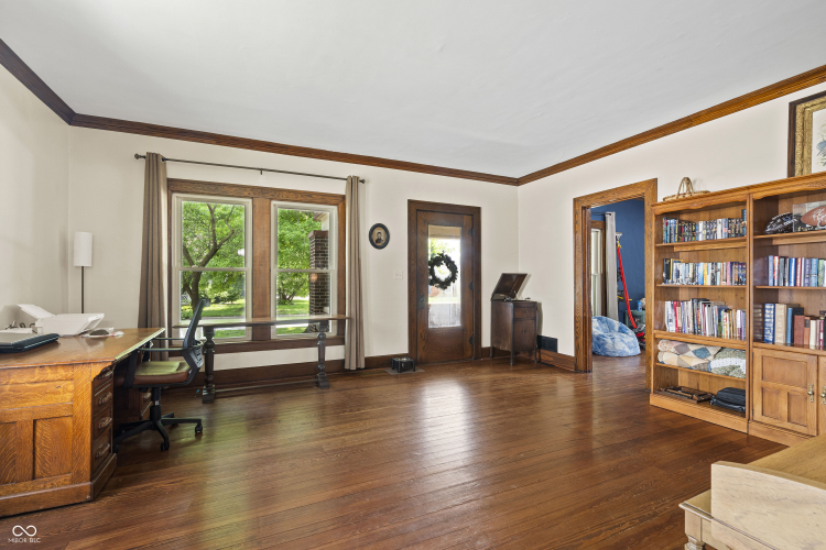Listing Image 16