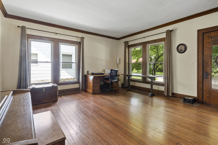 Listing Image 17