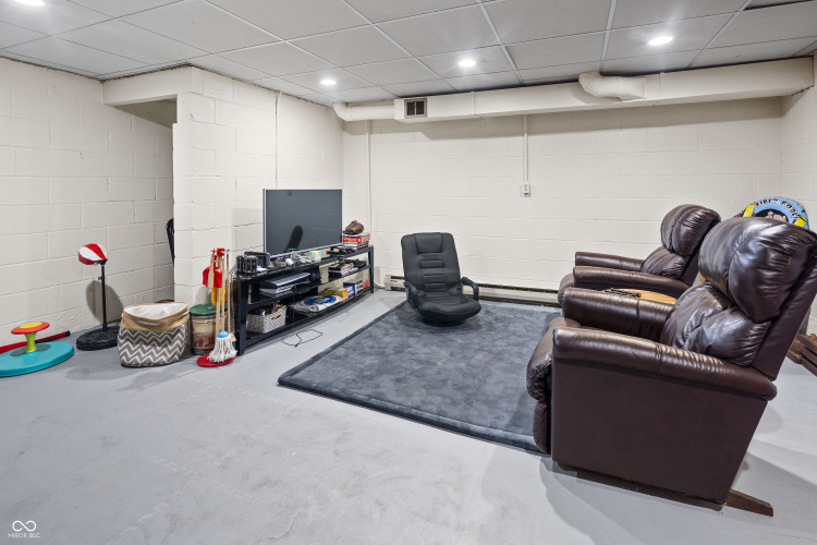 Listing Image 30