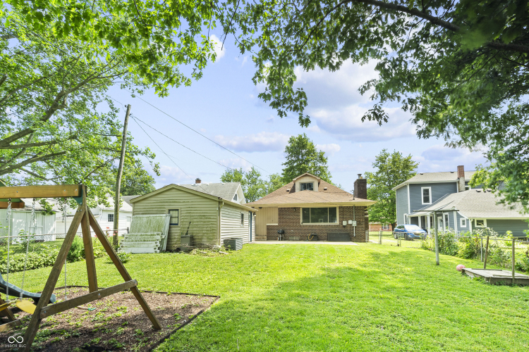 Listing Image 33